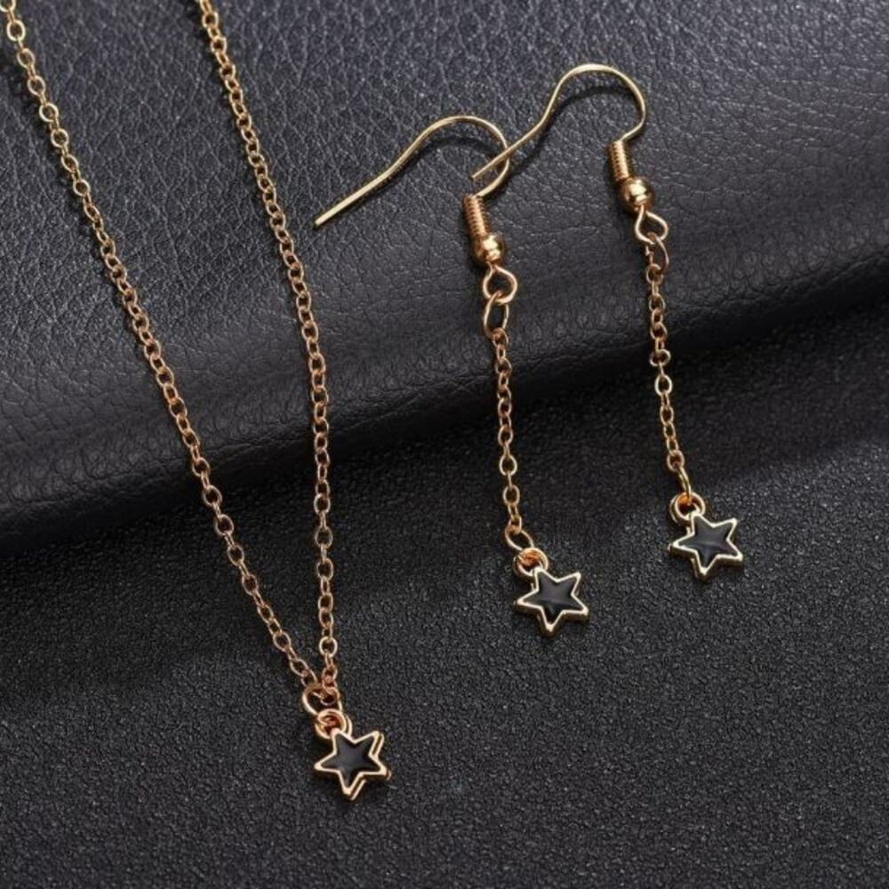 3 Piece Gold Star Necklace & Earring Set